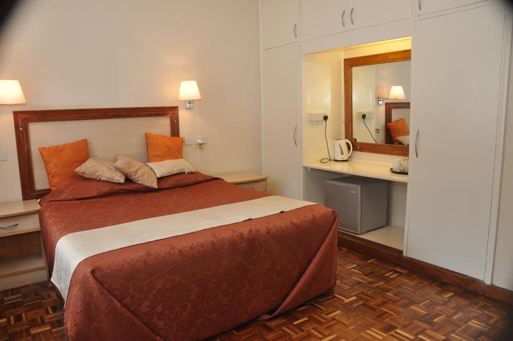 Hotel Riverview Westlands Nairobi Exterior photo