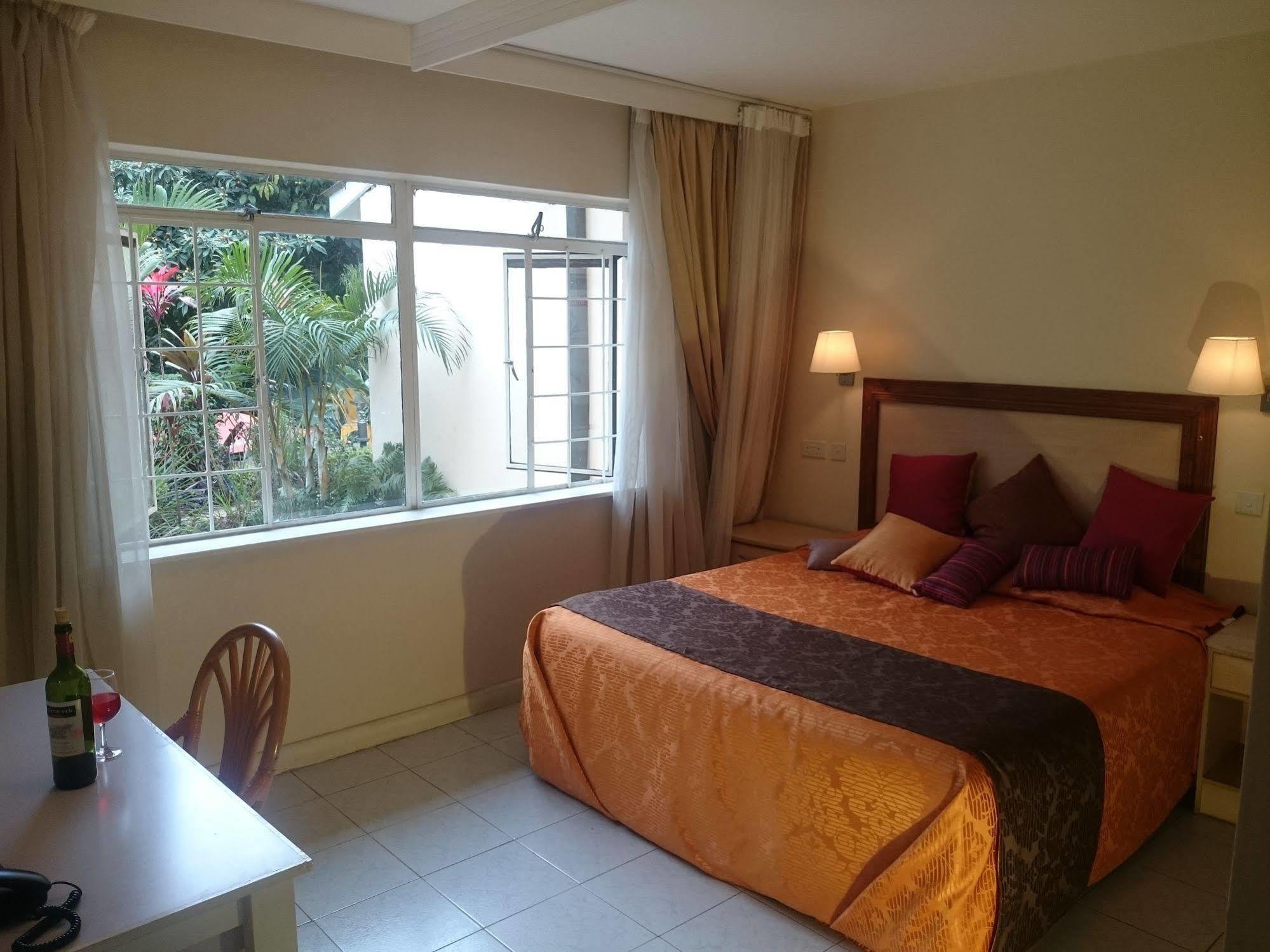 Hotel Riverview Westlands Nairobi Exterior photo